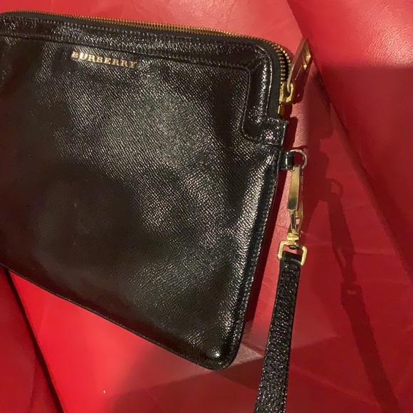 Authentic Burberry clutch - Picture 10 of 16